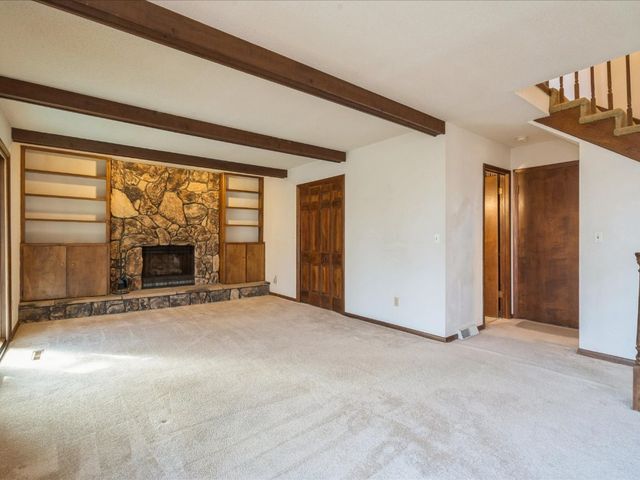 3130 Adirondack Drive NE, Cedar Rapids, IA 52402