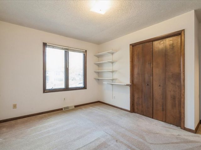 3130 Adirondack Drive NE, Cedar Rapids, IA 52402