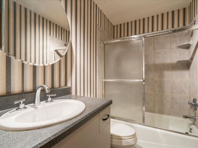 3130 Adirondack Drive NE, Cedar Rapids, IA 52402