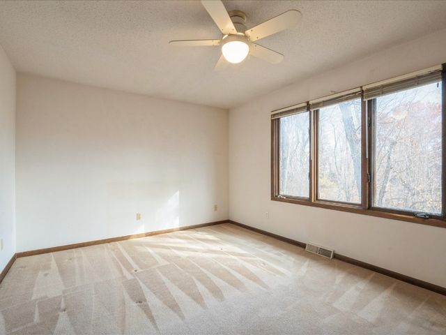 3130 Adirondack Drive NE, Cedar Rapids, IA 52402