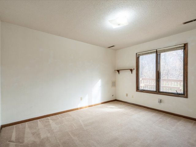 3130 Adirondack Drive NE, Cedar Rapids, IA 52402