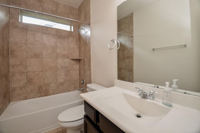 2227 Leonetti Lane, Rosenberg, TX 77471
