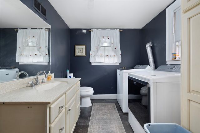 51 Cleveland Avenue, Cranston, RI 02920