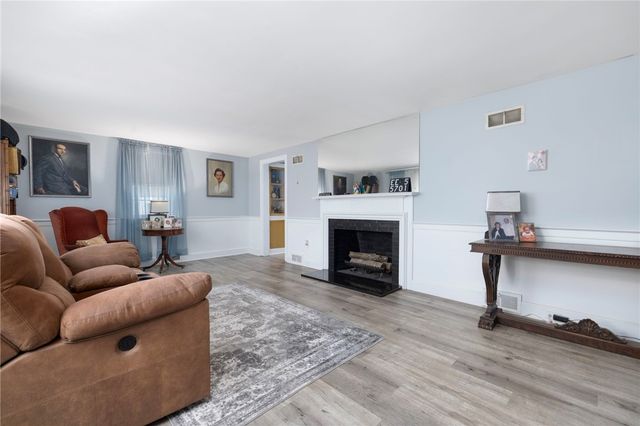 51 Cleveland Avenue, Cranston, RI 02920