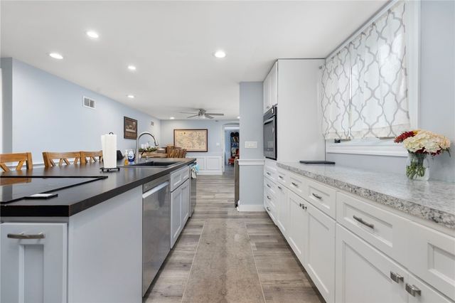 51 Cleveland Avenue, Cranston, RI 02920