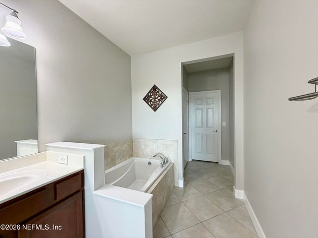 14164 MAHOGANY Avenue, Jacksonville, FL 32258