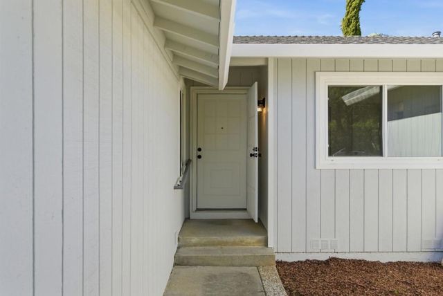 2907 Queens Estates Court, San Jose, CA 95135