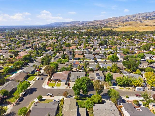 2907 Queens Estates Court, San Jose, CA 95135
