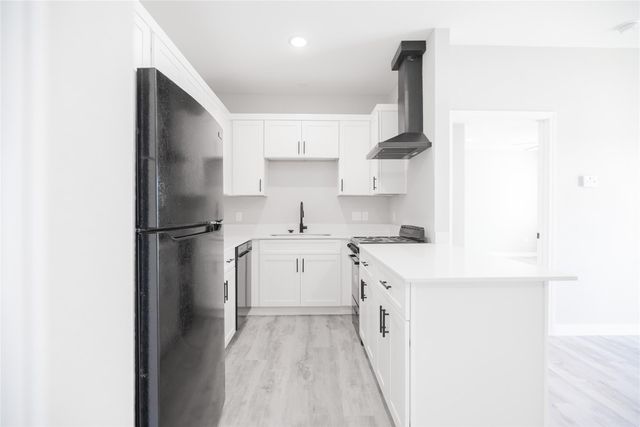 2101 Reinke Road 3207, Waller, TX 77484