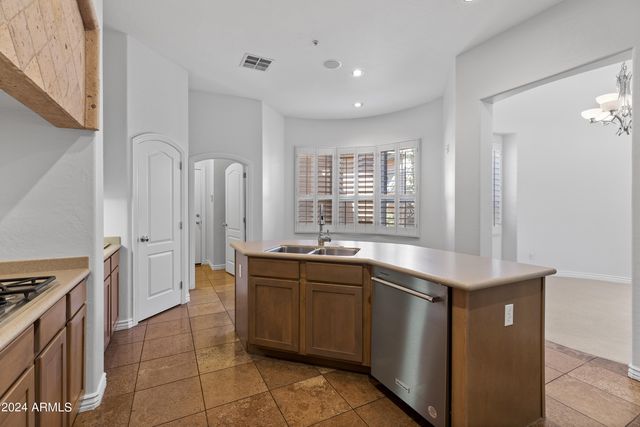 8883 E Mountain Spring Road, Scottsdale, AZ 85255