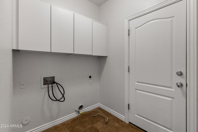 8883 E Mountain Spring Road, Scottsdale, AZ 85255