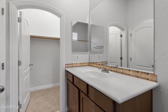 8883 E Mountain Spring Road, Scottsdale, AZ 85255