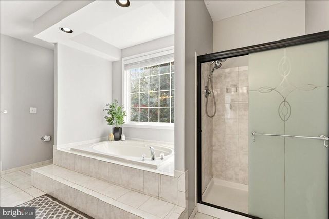 13305 OLD FORT RD, Fort Washington, MD 20744