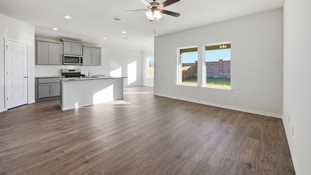 611 Dove Haven Way, Lavon, TX 75166