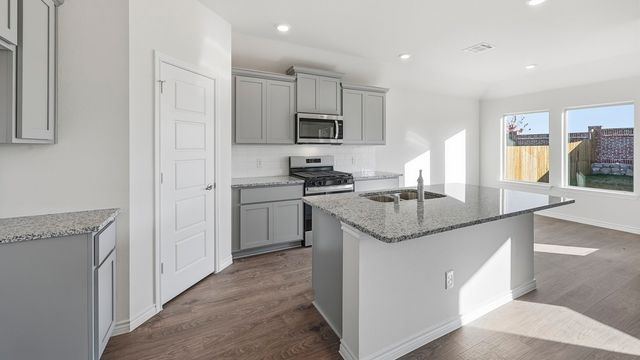 611 Dove Haven Way, Lavon, TX 75166