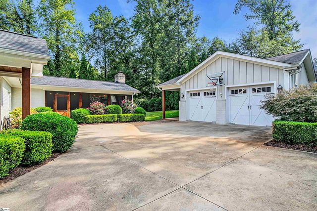 23 Stillwood Drive, Greenville, SC 29607