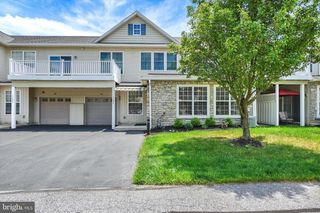 1204 CRESTVIEW LN #1204, Stewartstown, PA 17363