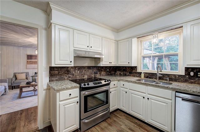 43 Blackfoot Trail SW, Cartersville, GA 30120