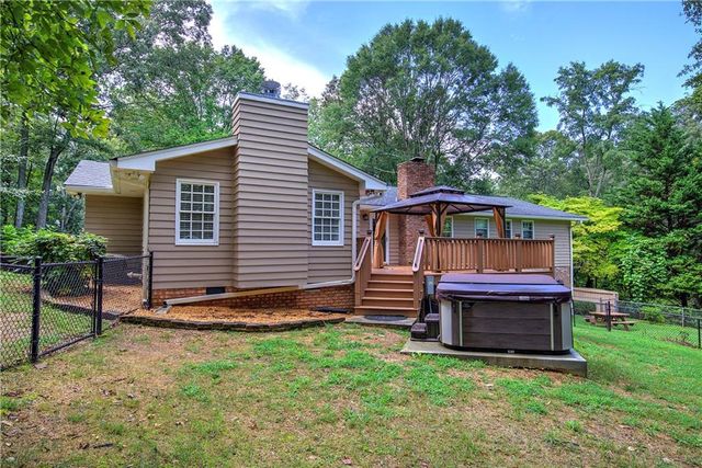 43 Blackfoot Trail SW, Cartersville, GA 30120