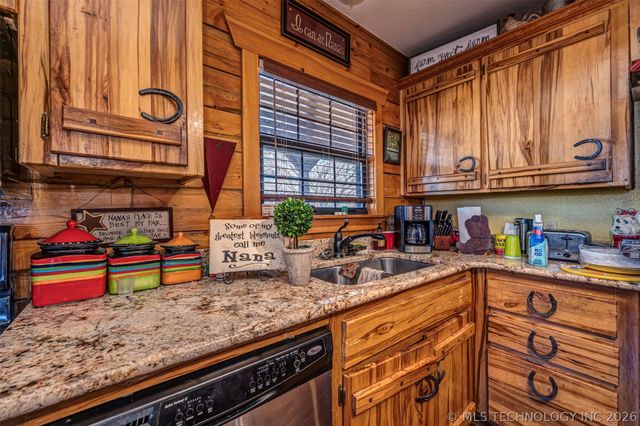 681 House Creek, Springer, OK 73458