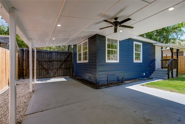 2635 Gladstone Drive, Dallas, TX 75211