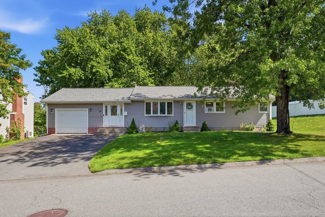 75 Longwood Dr, Chicopee, MA 01020