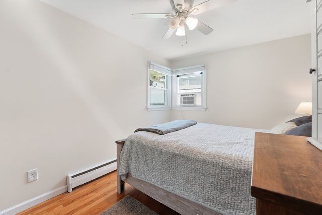 75 Longwood Dr, Chicopee, MA 01020