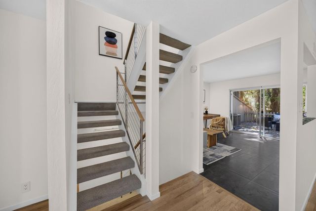 29 Weepingridge Court, San Mateo, CA 94402