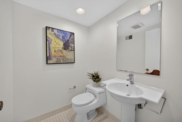 29 Weepingridge Court, San Mateo, CA 94402