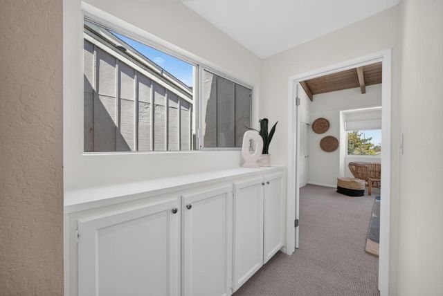 29 Weepingridge Court, San Mateo, CA 94402