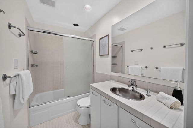 29 Weepingridge Court, San Mateo, CA 94402
