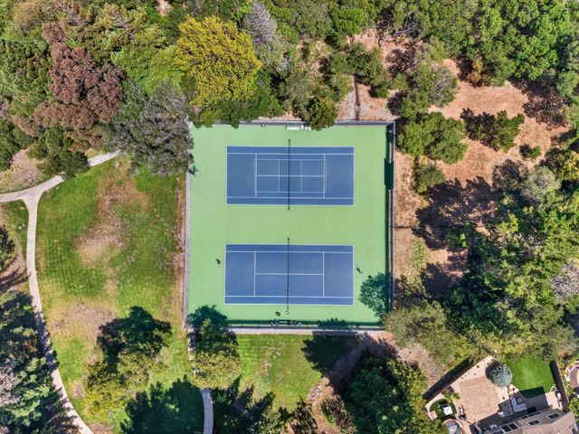 29 Weepingridge Court, San Mateo, CA 94402