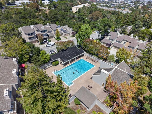 29 Weepingridge Court, San Mateo, CA 94402