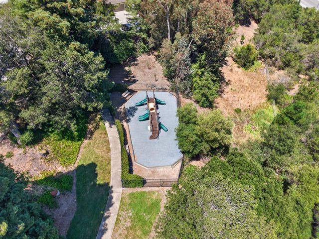 29 Weepingridge Court, San Mateo, CA 94402