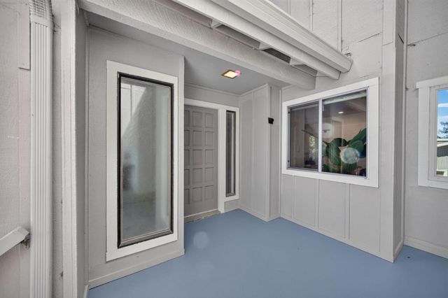 29 Weepingridge Court, San Mateo, CA 94402