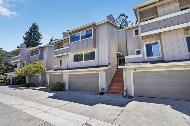 29 Weepingridge Court, San Mateo, CA 94402