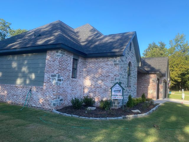 58593 E 296 Place, Grove, OK 74344