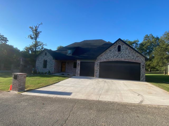 58593 E 296 Place, Grove, OK 74344