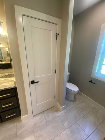 58593 E 296 Place, Grove, OK 74344