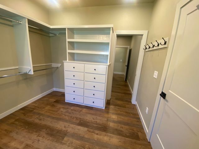 58593 E 296 Place, Grove, OK 74344