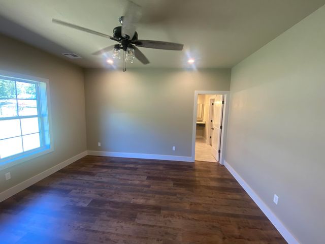 58593 E 296 Place, Grove, OK 74344