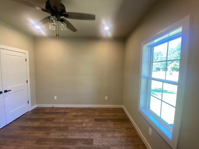 58593 E 296 Place, Grove, OK 74344