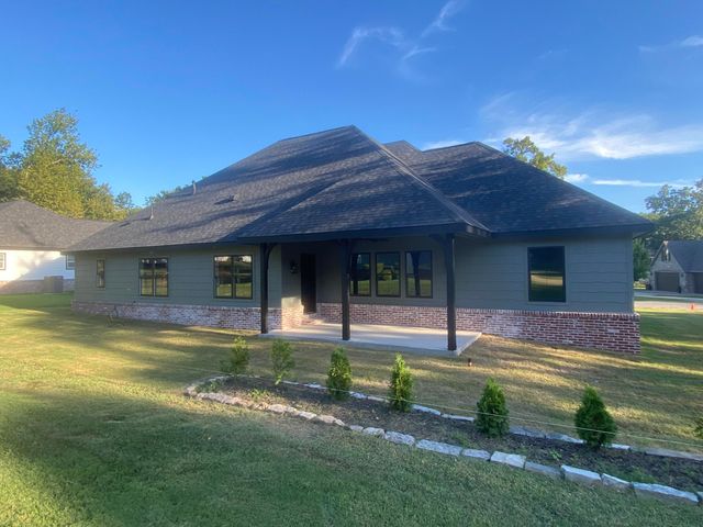 58593 E 296 Place, Grove, OK 74344