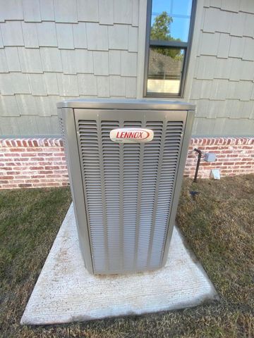 58593 E 296 Place, Grove, OK 74344