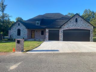 58593 E 296 Place, Grove, OK 74344