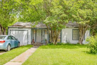 4817 Marks Place, Fort Worth, TX 76116