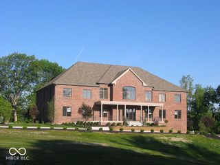 2020 S State Road 135 200, Greenwood, IN 46143