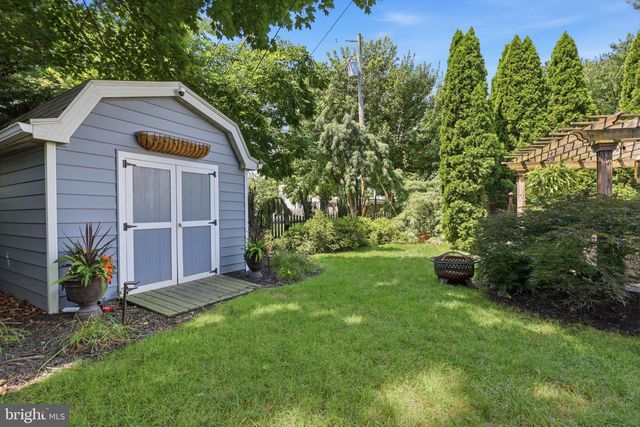 449 JEFFERSON AVE, Morrisville, PA 19067