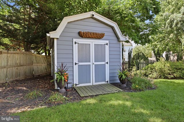 449 JEFFERSON AVE, Morrisville, PA 19067