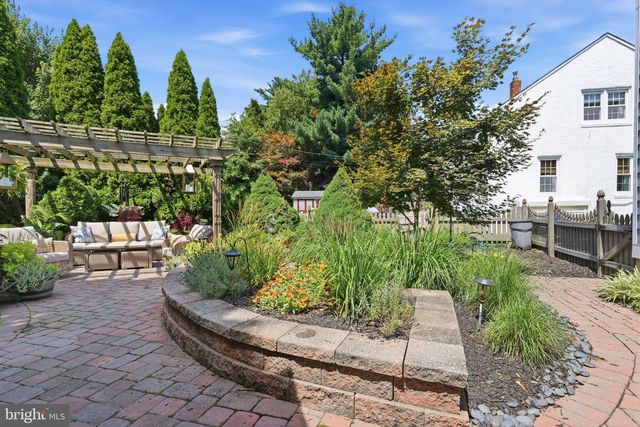 449 JEFFERSON AVE, Morrisville, PA 19067